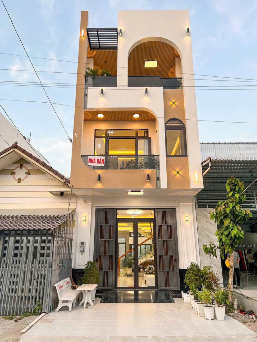 BÁN NHÀ 1 TRỆT 3 LẦU, ĐƯỜNG D14,KDC HỒNG LOAN 6A, CẦN THƠ 