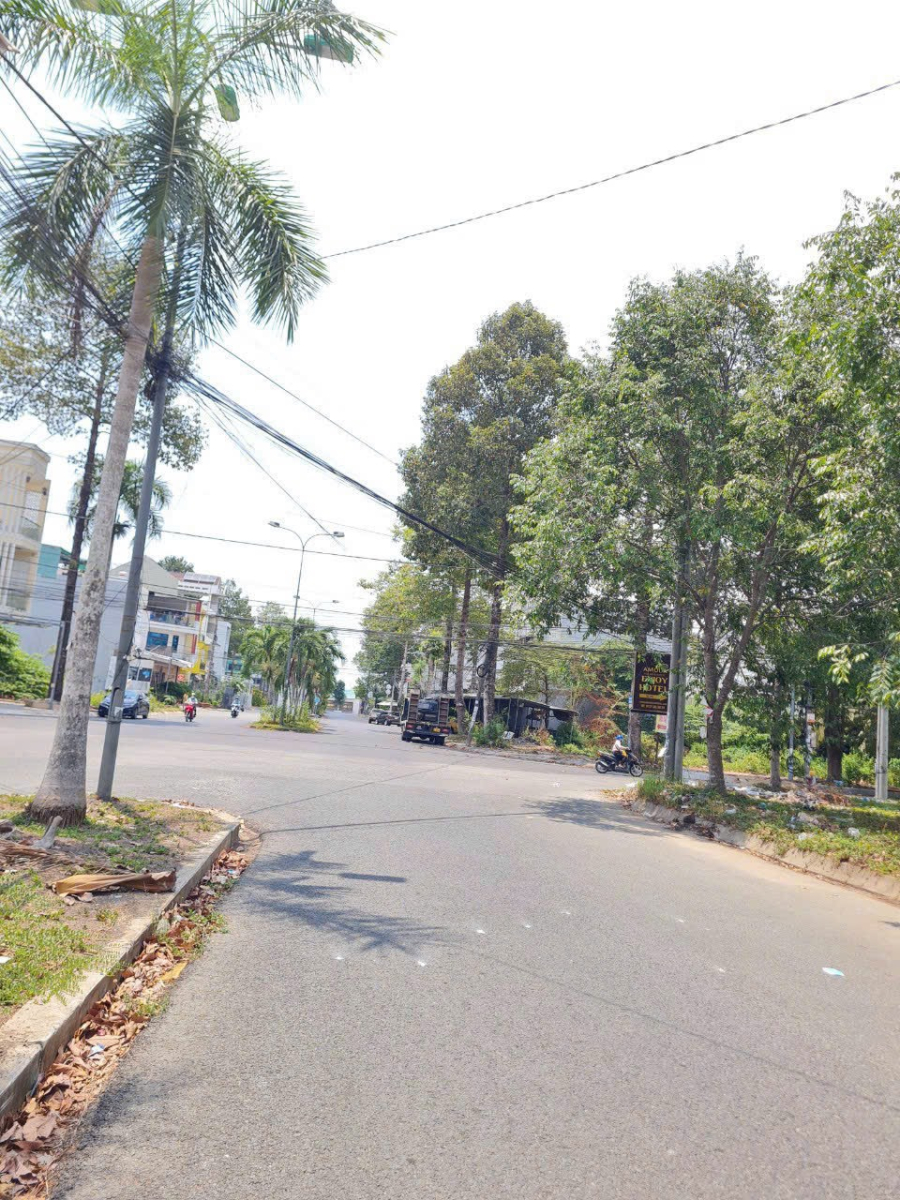 BÁN NỀN ĐƯỜNG TRỤC CHÍNH LOẠI 2 KDC DIỆU HIỀN 