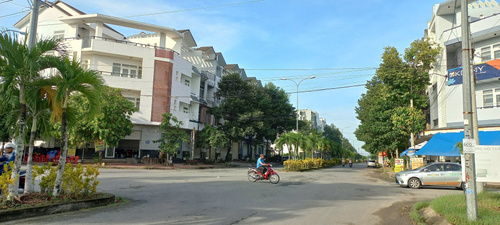  BÁN  GẤP NỀN ĐẦU CỔNG,ĐƯỜNG BÙI QUANG TRINH, A2, KDC PHÚ AN, phường phú thứ, quận cái răng 