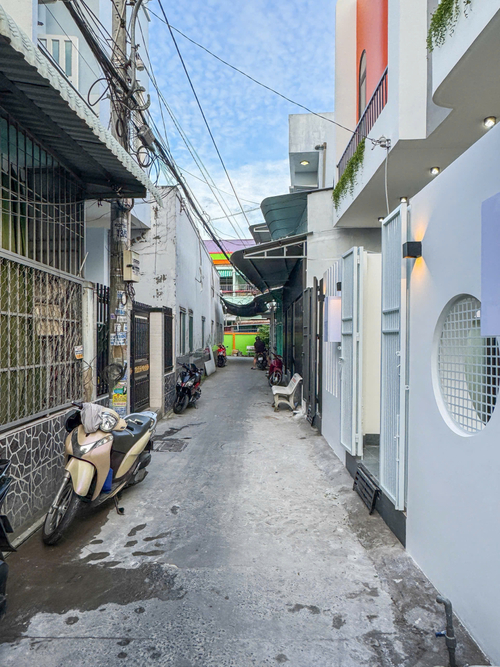 BÁN NHÀ HIỆN ĐẠI 1 TRỆT 1 LẦU XÂY MỚI 100 % - HẺM 6 ĐƯỜNG NGUYỄN TRÃI NỐI DÀI - GẦN CHỢ CÁI RĂNG 